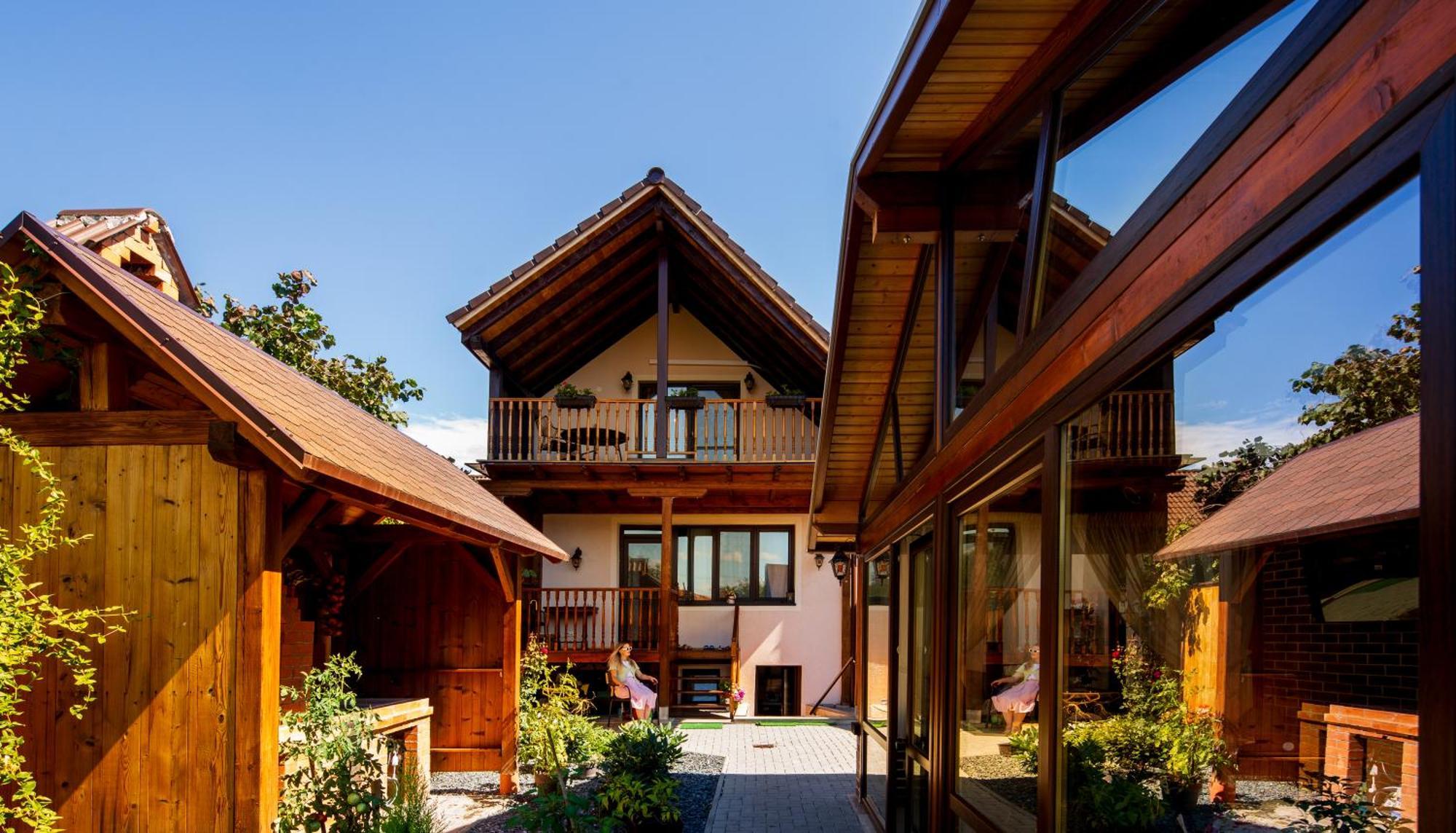 Отель Casa Renium Сибиу Экстерьер фото